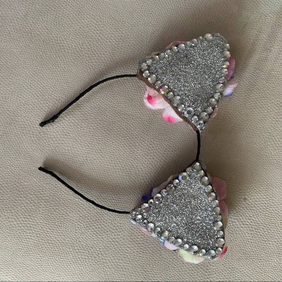 Custom Handmade Rhinestone Cat Ears - Picture 3 of 4